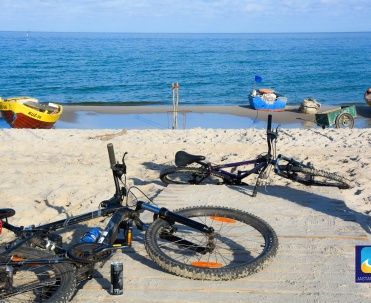 Rowerami z Władysławowa dojedziecie nie tylko do Kuźnicy, ale nawet do samego Helu.